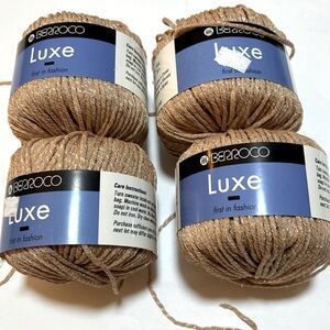 NWT “Luxe” Worsted novelty yarn from Berroco. Bundle of 4 50-gm cakes.